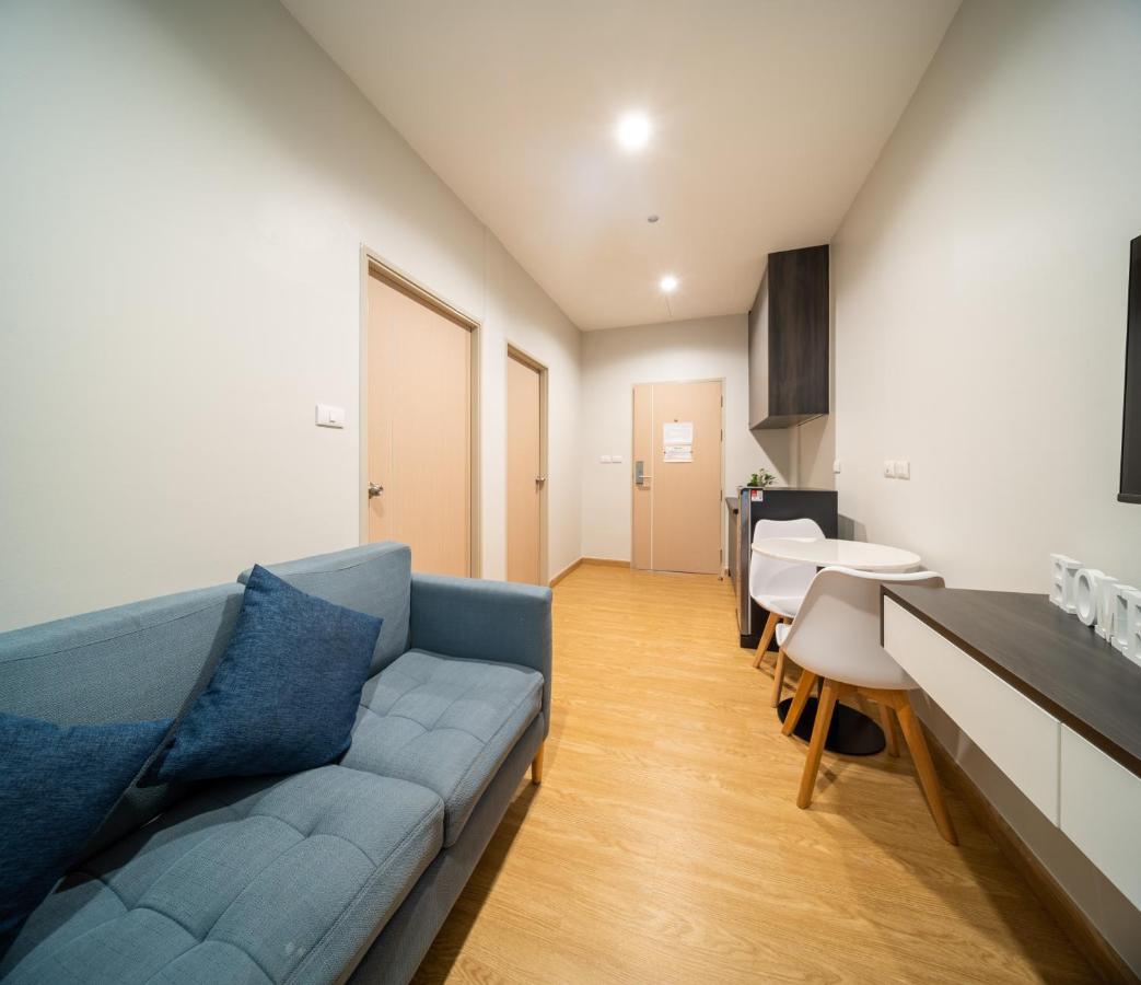 College Haus Rangnam Apartment Bangkok Exterior photo