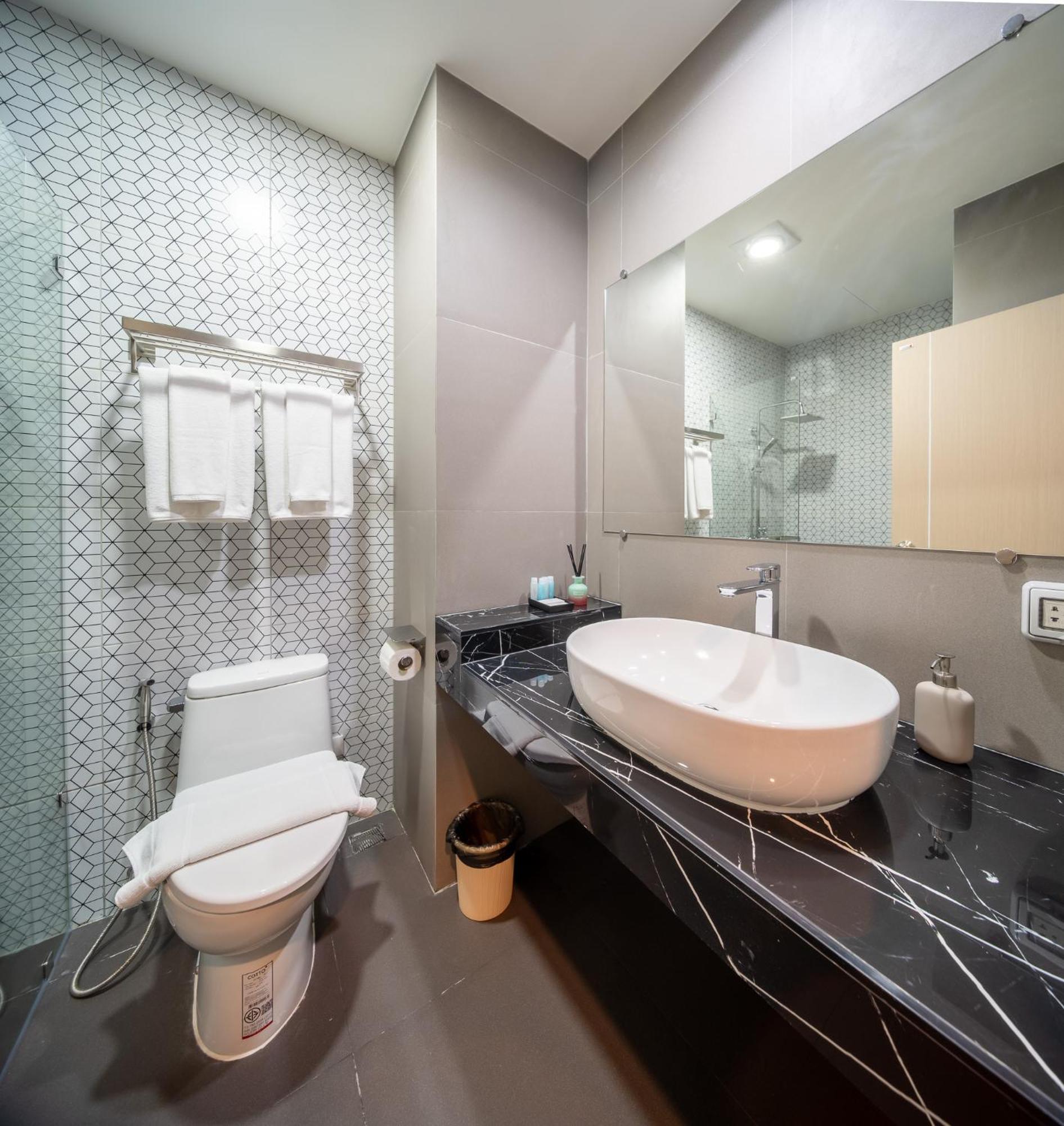 College Haus Rangnam Apartment Bangkok Exterior photo